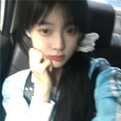 布兰卡和弹吉他的人